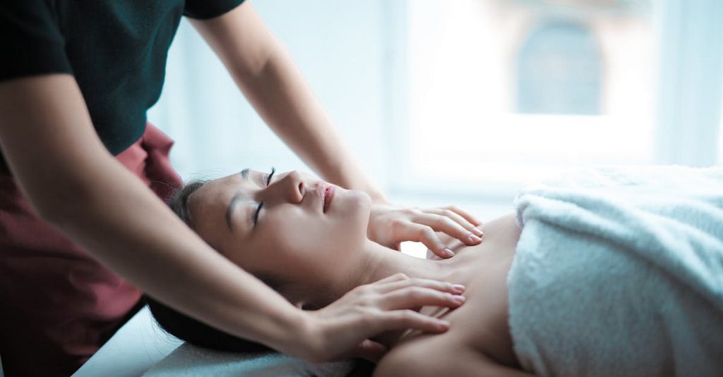 What are the advantages of a standard Thai massage therapy? What are the advantages of a standard Thai massage therapy?